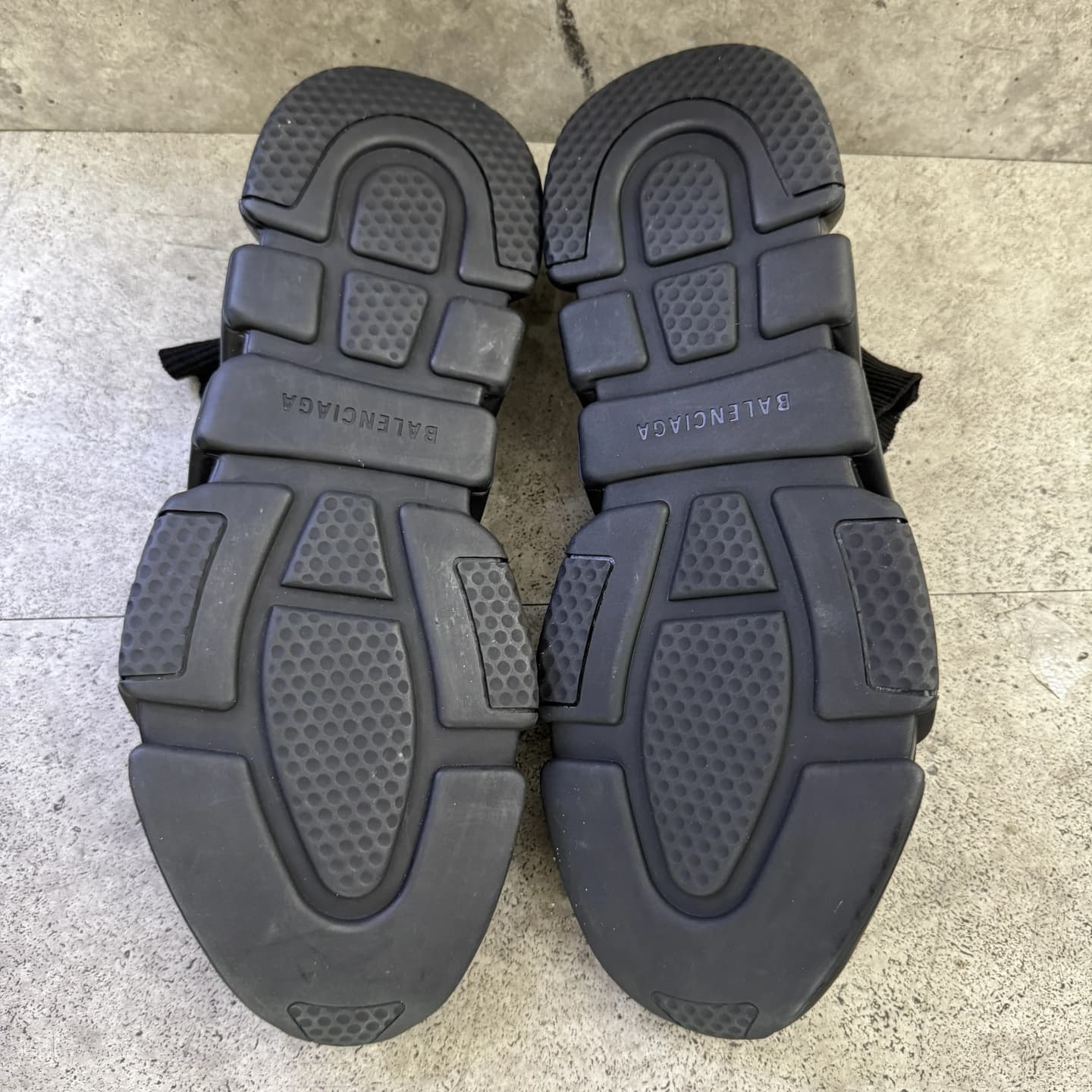 balenciaga-sole after
