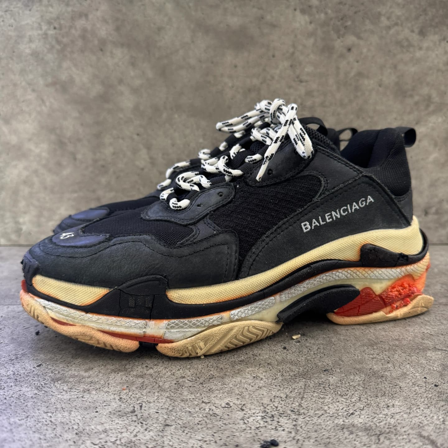 balenciaga-sole before