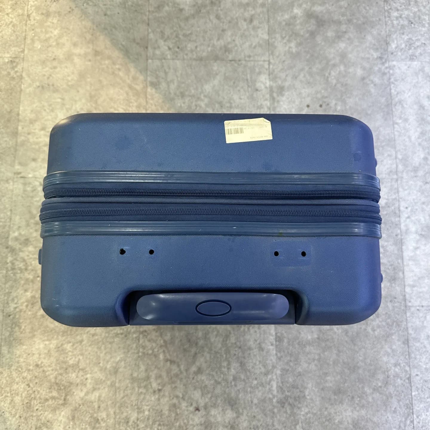 luggage-handle before