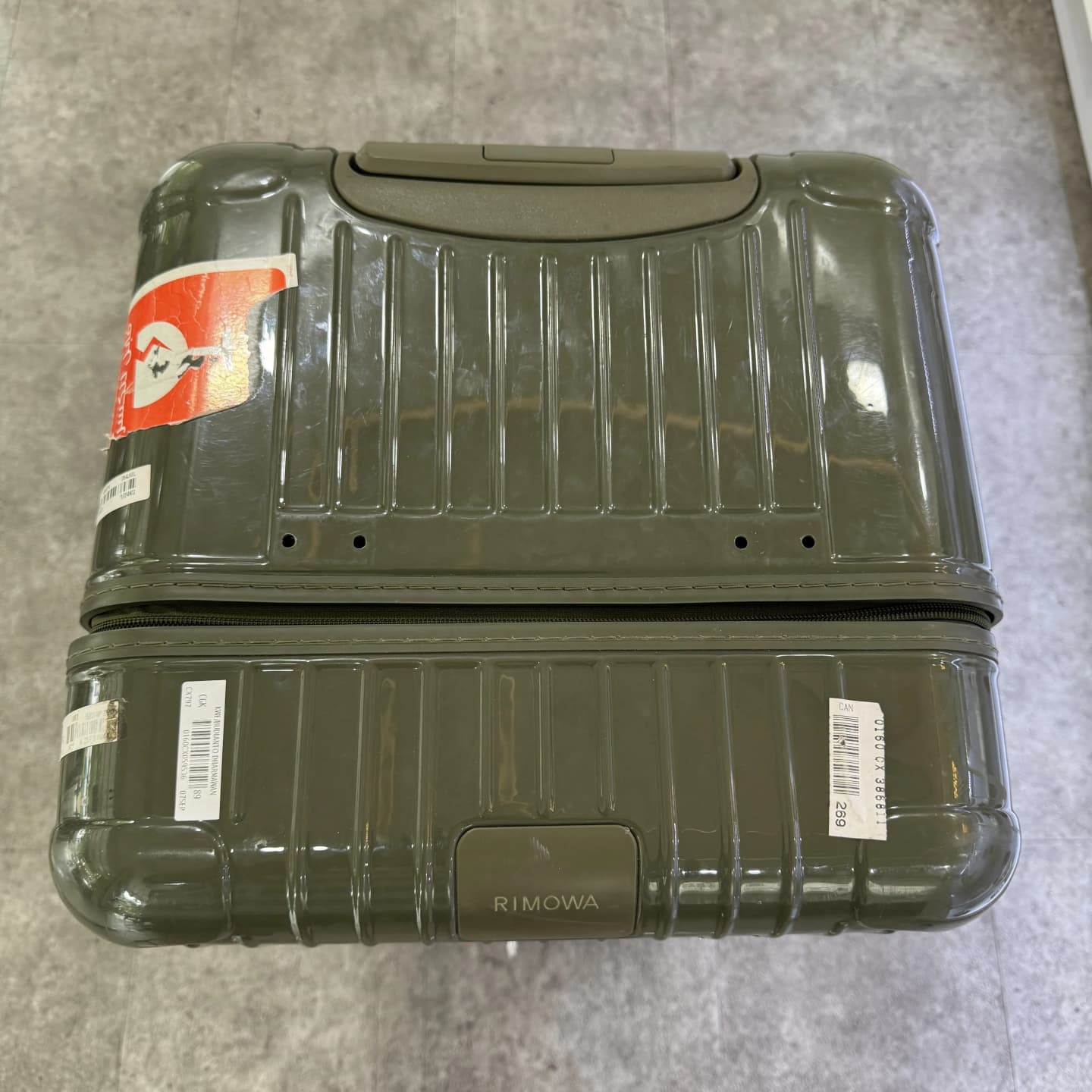 luggage-handle before