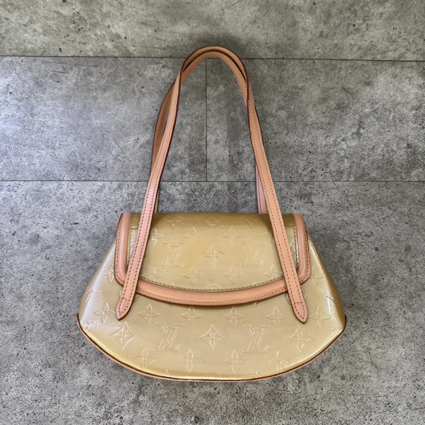 repaint-bag after