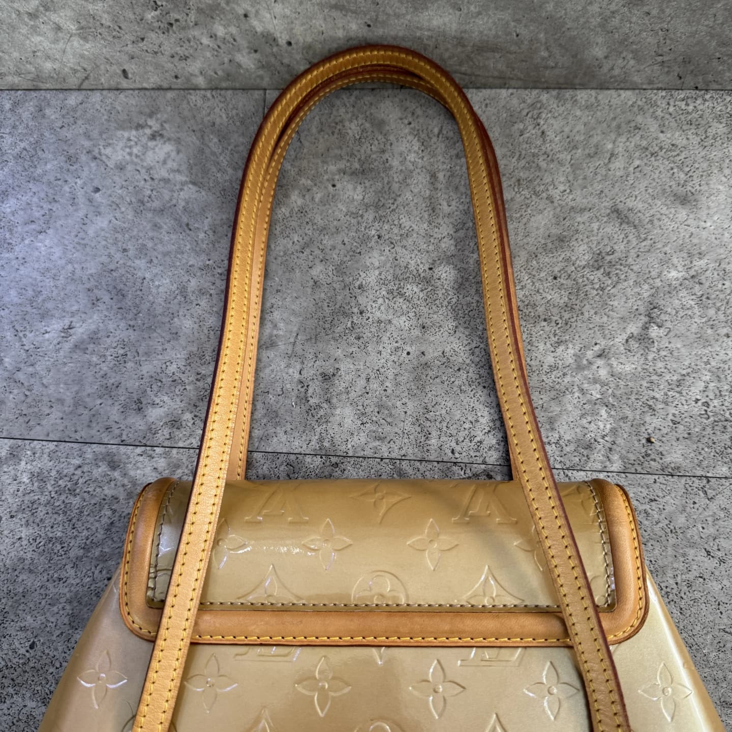 repaint-bag before