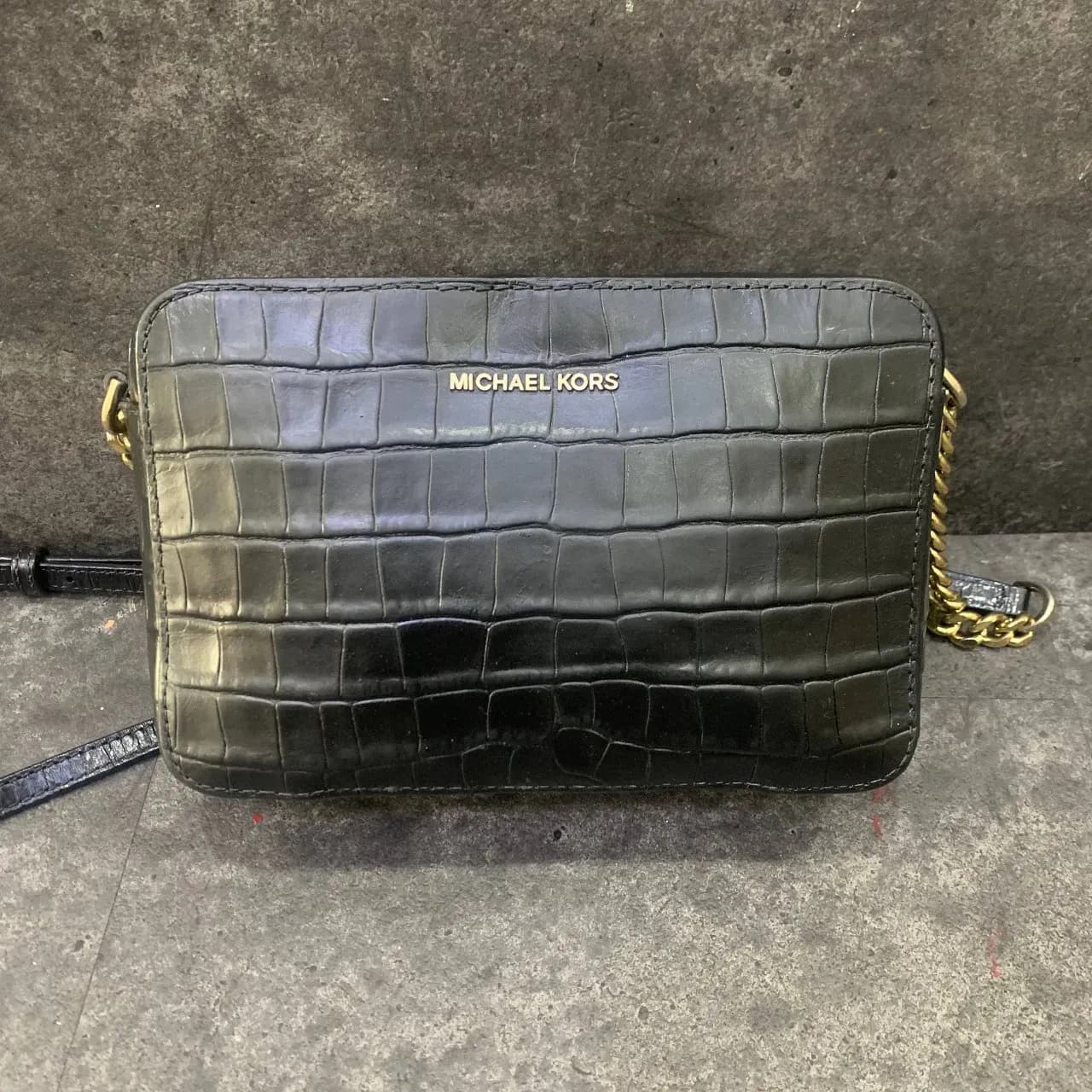 repaint-bag after