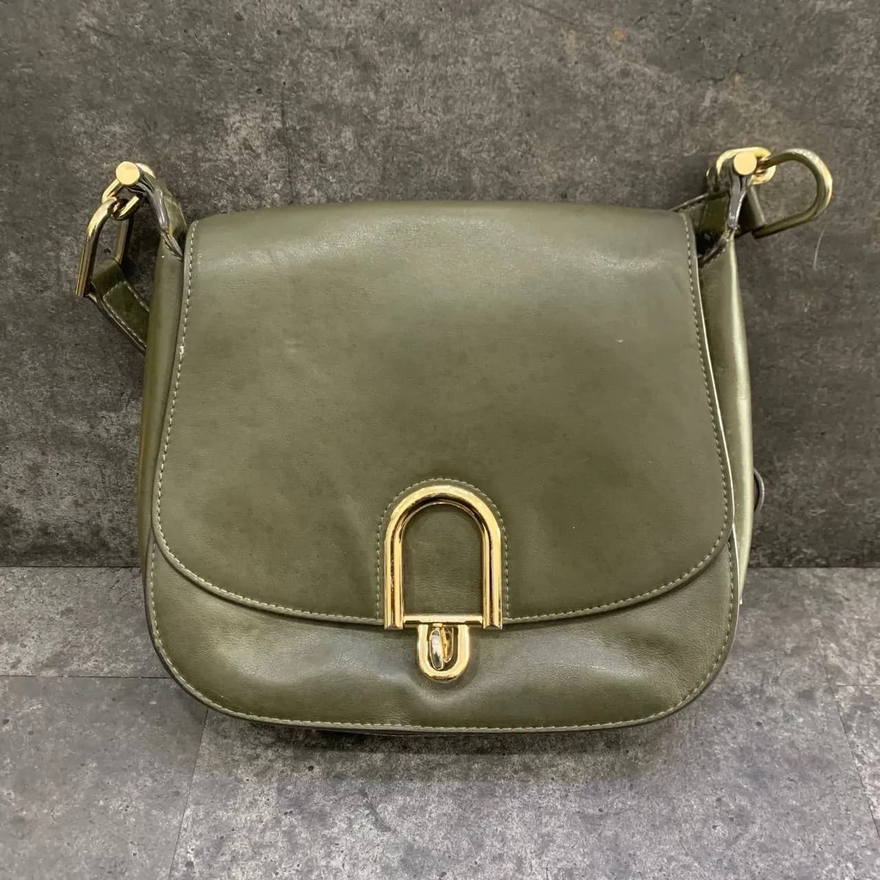 repaint-bag before