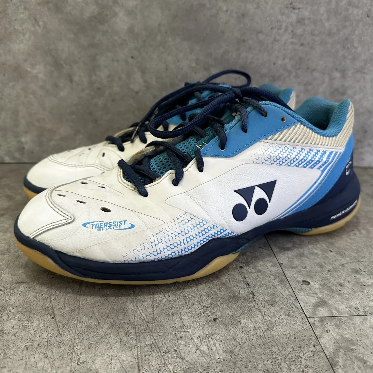 yonex-shb-65-sole after