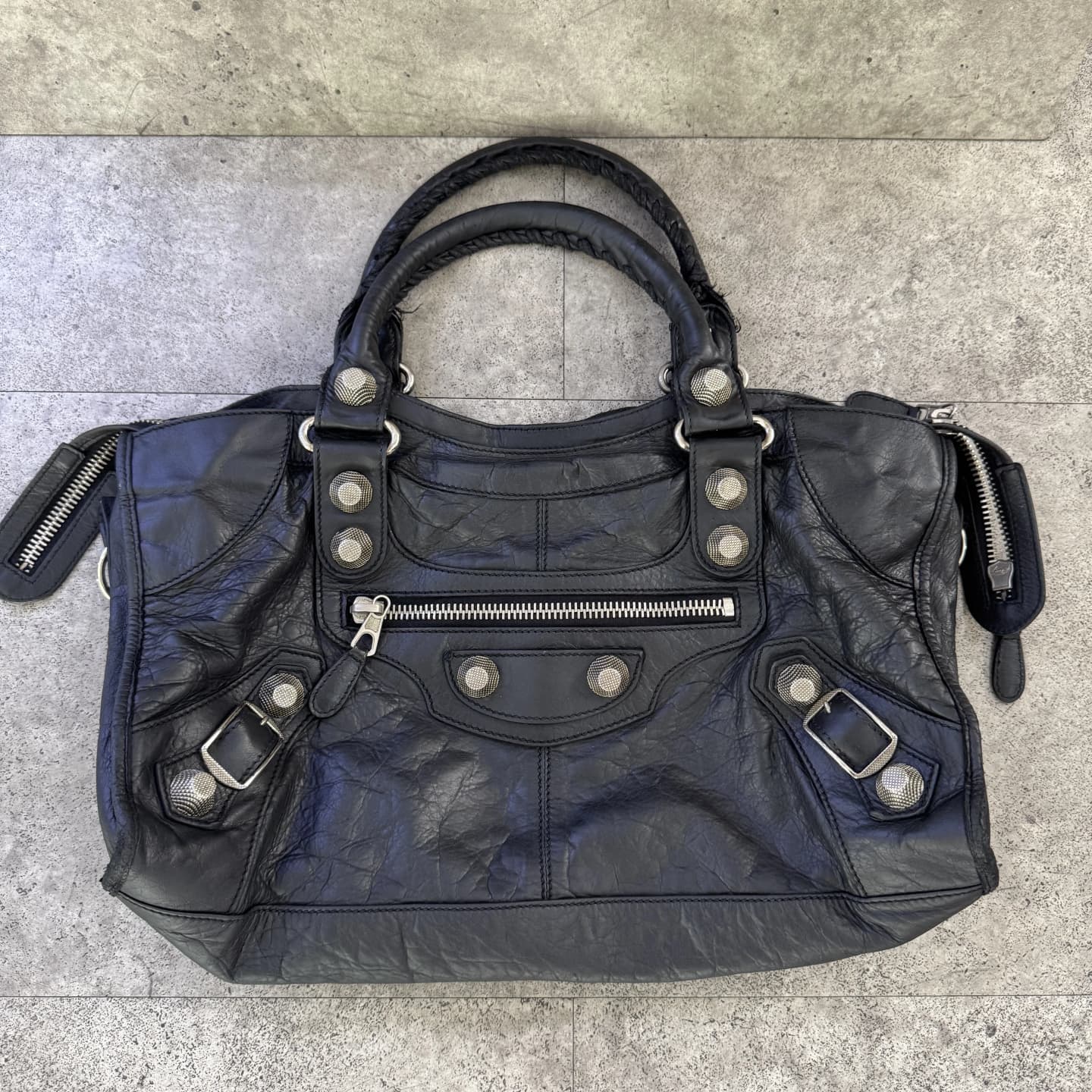 repaint-bag after