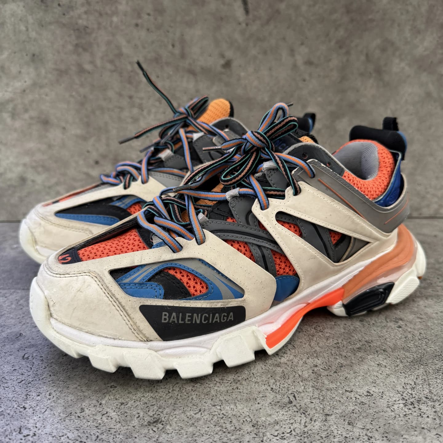 balenciaga-sole after