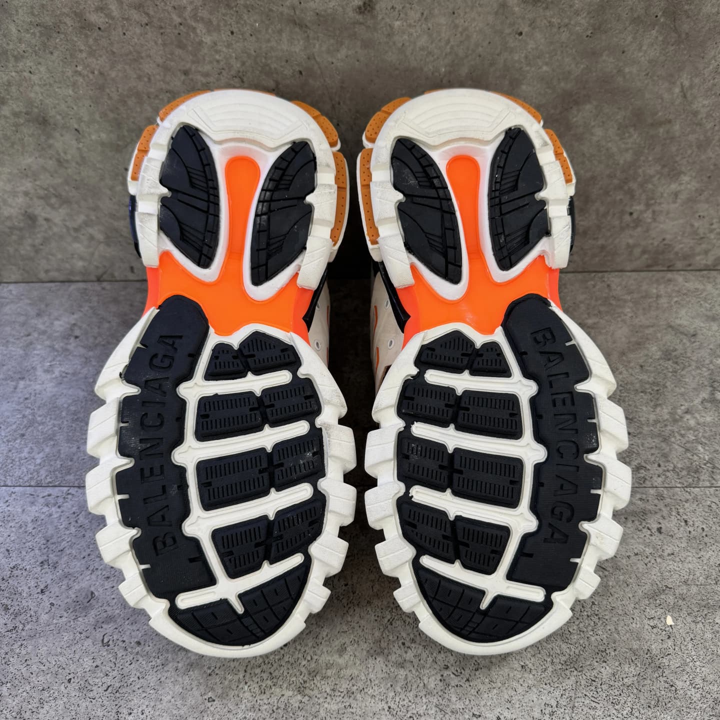 balenciaga-sole after